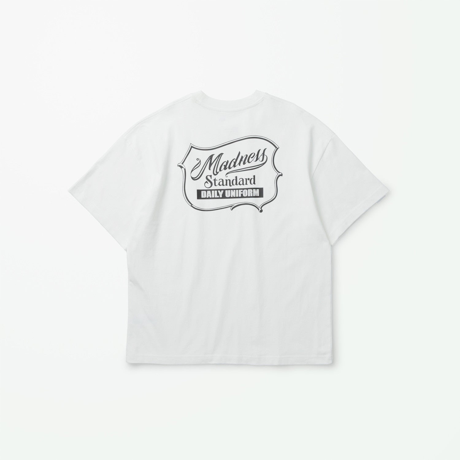 MADNESS BADGE (L) UNIFORM T-SHIRT