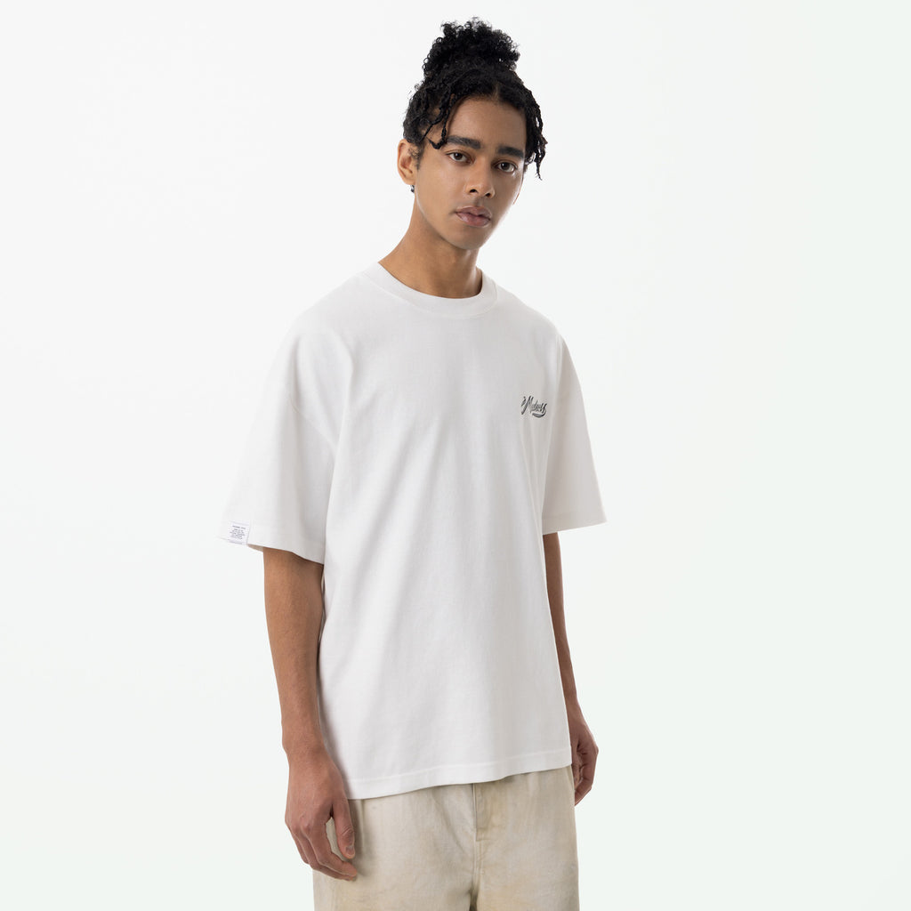 MADNESS BADGE (L) UNIFORM T-SHIRT