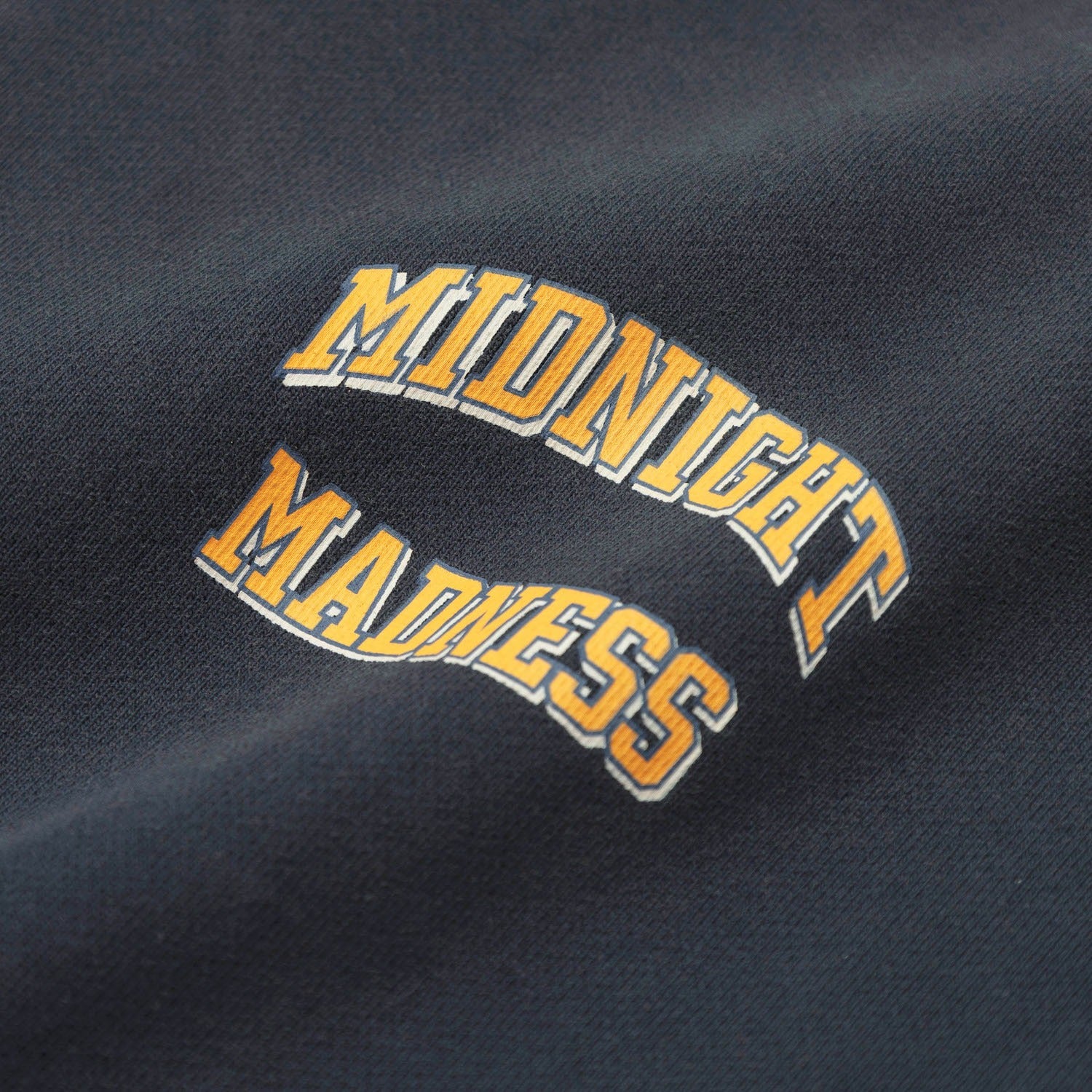 MADNESS WASHED PRINT SWEAT TEE